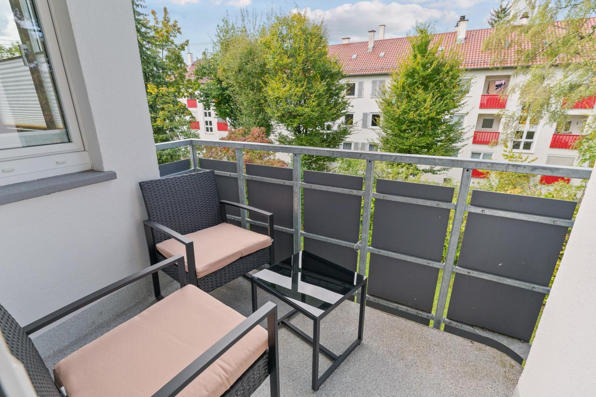 Westside Flat - 5Min To Downtown Ludwigsburg Exterior foto